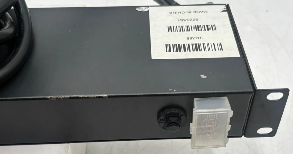 Tripp Lite RS-0615-R Rack-Mount Network Server Power Strip 120V - Image 2 of 4