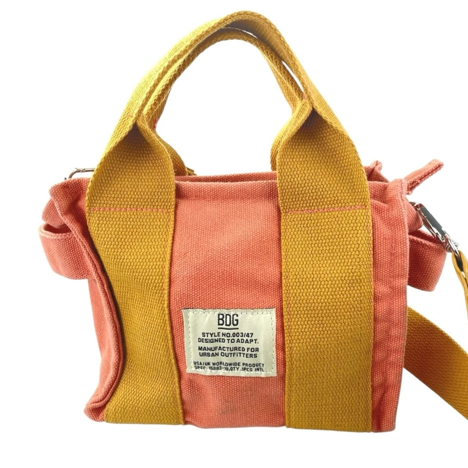Mini Bolso Bandolera Urban Outfitters BDG Serena Para Mujer Naranja Amarillo Lona Foto 3 de 4