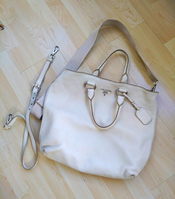 Prada White Leather shoulder Bag