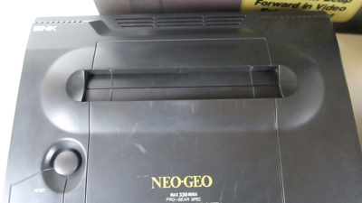 SNK NEO-GEO MAX 330 MEGA 本体 SNK Neo Geo AES MAX 330 MEGA Console unit boxed with memory card