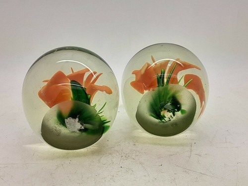 Vintage Unique Glass Paperweight Orange Flowers 2 3/4"" RARE! GORGEOUS - Picture 4 of 6
