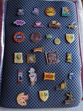 Collection de 102 pin's