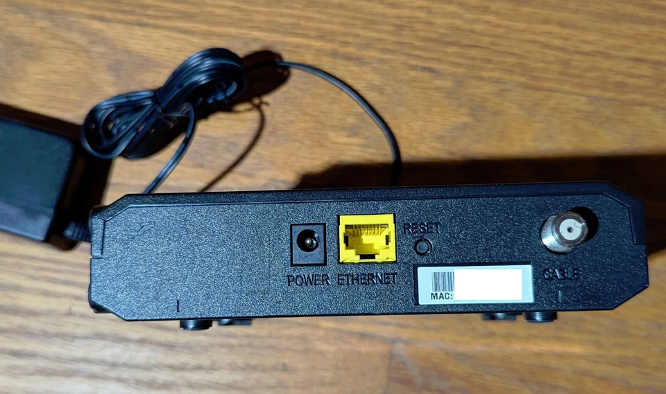 Cisco DPC3008 DOCSIS 3.0 Cable Modem - Image 3 of 4