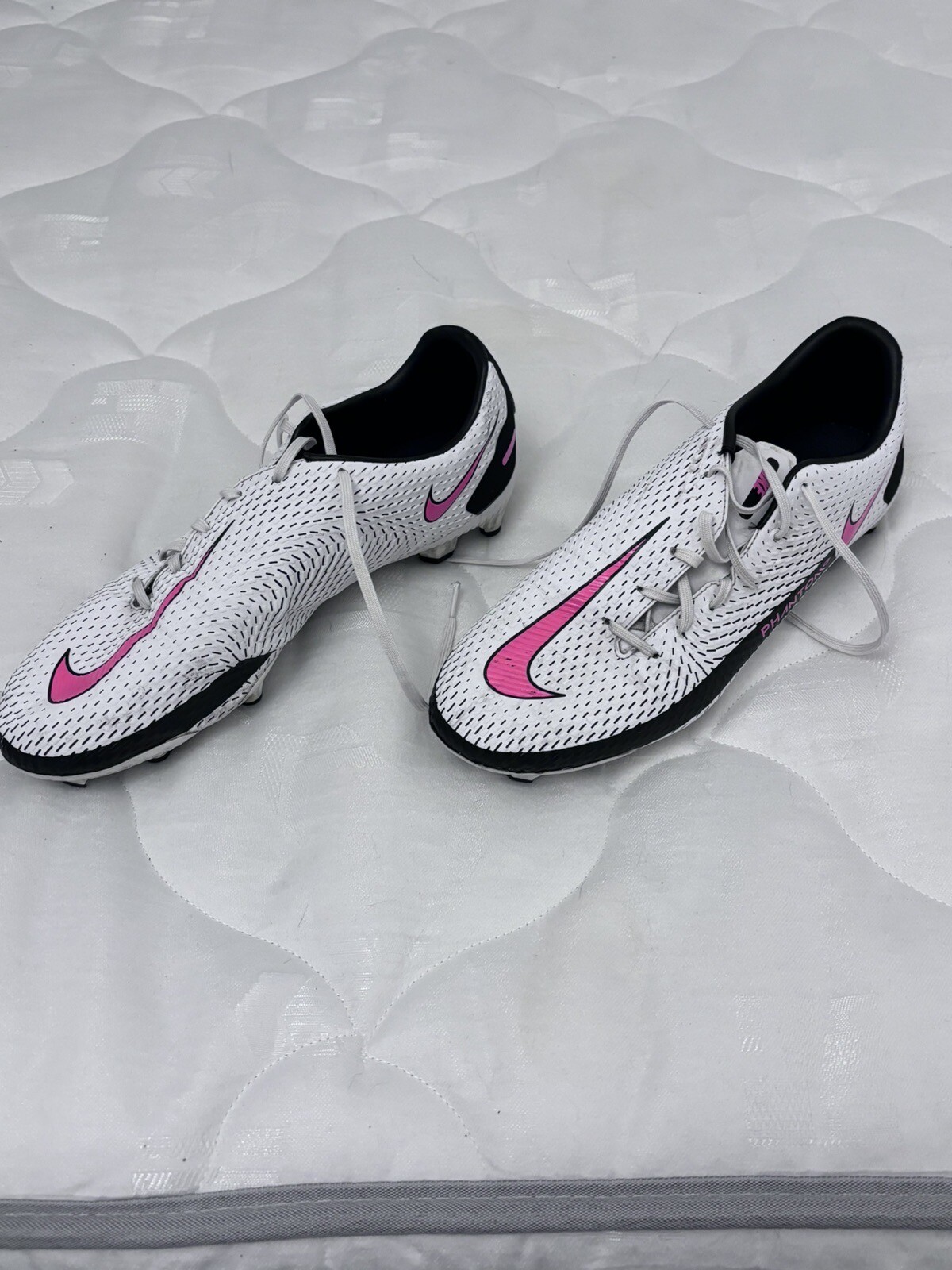 Nike phantom football boots size 9 mens eBay
