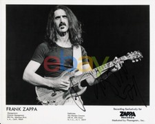 Frank Zappa BEAUTIFULLY SIGNED 8x10 GLOSSY PERFORMANCE PHOTO 1979 reprint