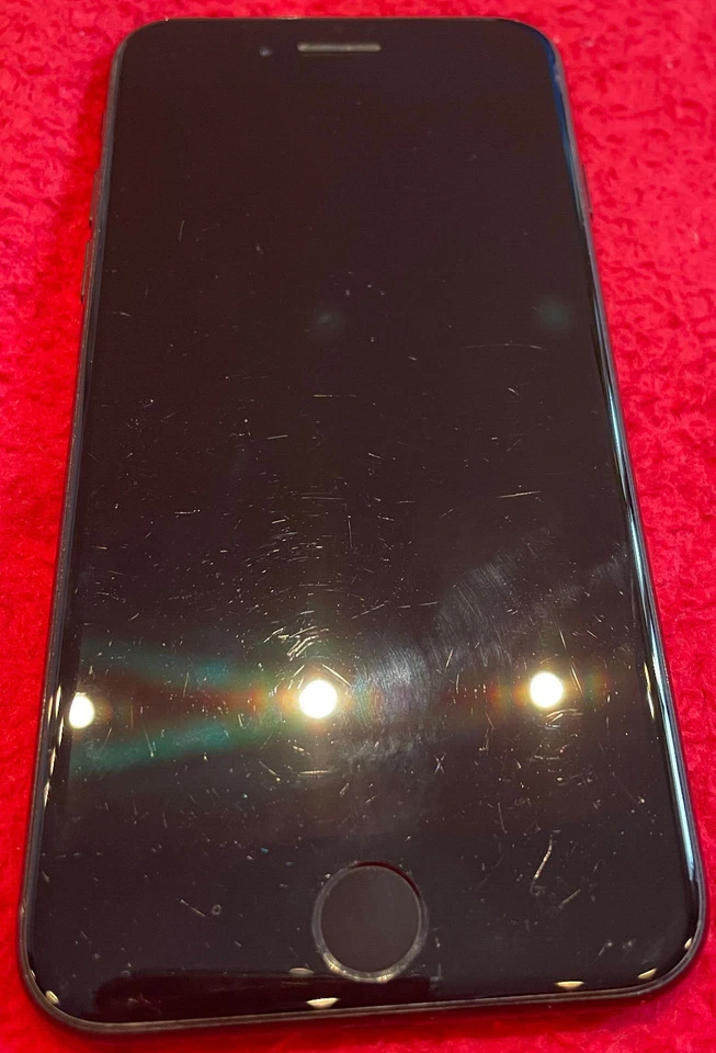 IPHONE 7 32GB Negro Con Nuevos Paquete de Accesorios (Sin Bloqueado) - Imagen 2 de 4