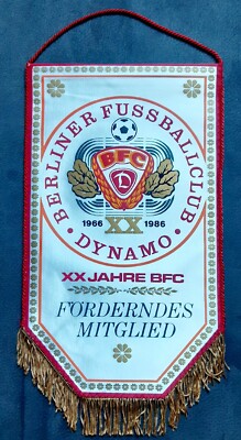 Wimpel BFC Dynamo Berlin 20 Jahre Mitglied 30 x 18 cm DDR Oberliga Fußball
