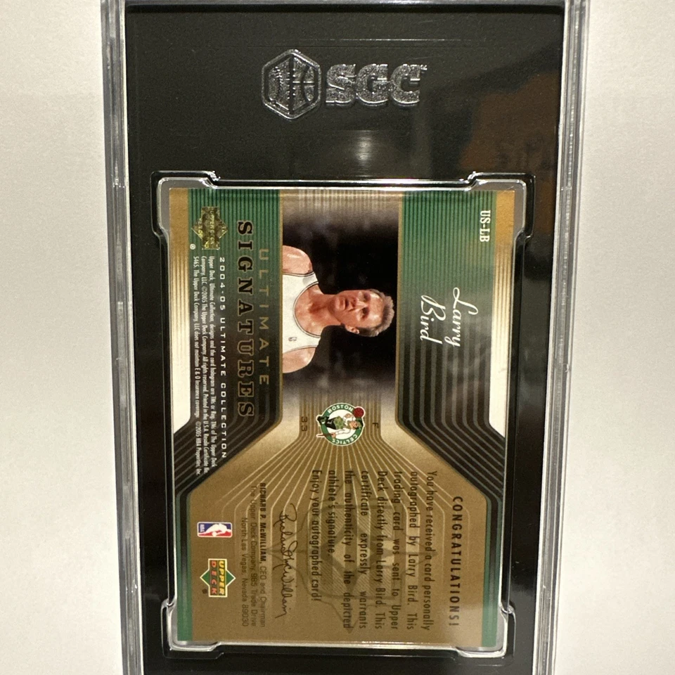 Tarjeta autografiada UD Ultimate Collection Larry Bird 2004-05 grado 9 Foto 2 de 4