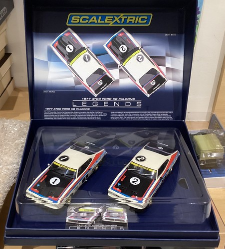 Scalextric Ford XB Falcon Limited Edition Doppelpack C3587A