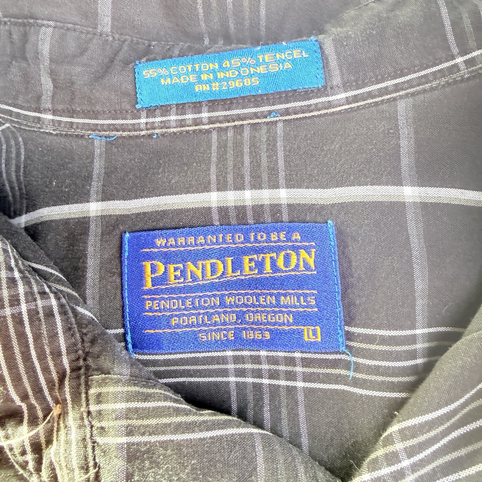 PENDLETON Front Pockets Button Up Plaid Short Sle… - image 5