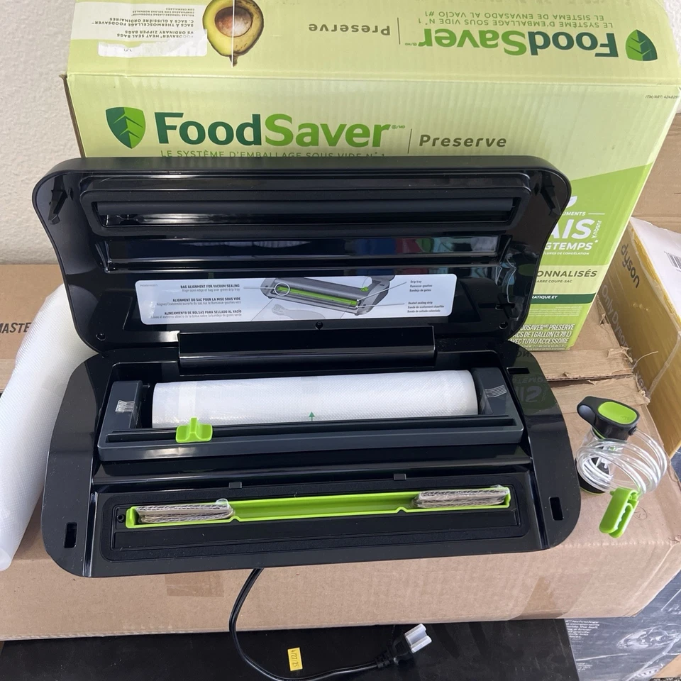 FoodSaver Preserve 真空密封系统入门套件 带袋和卷 VS2280 — 第 2/4 张图片