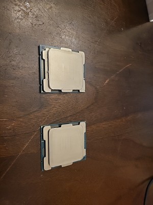 Intel Xeon W-2125 - 4 GHz Quad-Core (CD8067303533303) Processor Tray