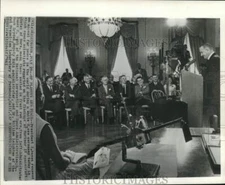 1965 Press Photo Pres. Johnson speaks to a group of space scientists, Washington