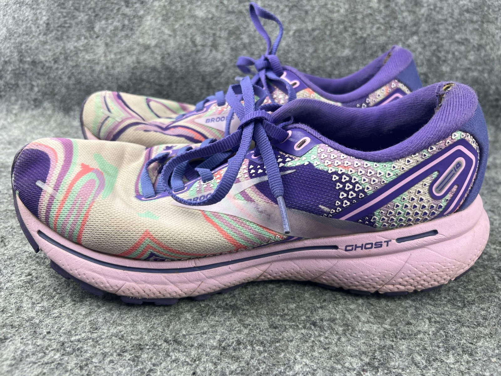 Brooks Ghost 14 EMPOWER HER Shoe Women's 9 Violet Orchid Bouquet Swirl