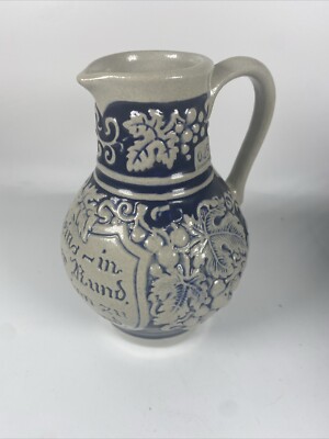 Aus Kuhlem Stein Trink Edlen Wein Blue Grey Clay German Wine Pitcher 5 in Tall