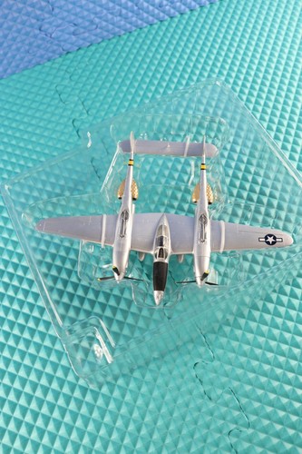 Easy Model Maßstab 1:72 P-38 Platin Sammlerstück zusammengebautes Flugzeugmodell 36433 - Bild 7 von 10