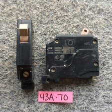  2 Eaton Cutler Hammer CH120 Single Pole 20 AMP Type CH Circuit Breaker Lot Of 2