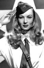WW2 Picture Photo Nice woman uniform 6130