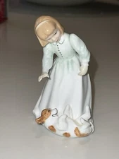 Royal Doulton England 1990/91 Figurine Let's Play Girl Puppy Maslonkowski HN3397