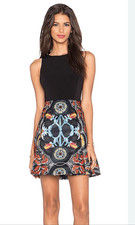 Alice + Olivia Kourtney box pleat dress in Baroque sz 0