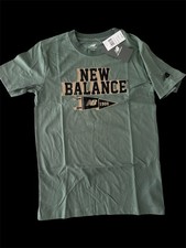 New balance Graphic t- shirt kids large 14/16 Green NWT NEW 25 SRP