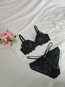 DITA VON TEESE DAHLIA TWO PIECE SET BRA 34B AND BRIEF M