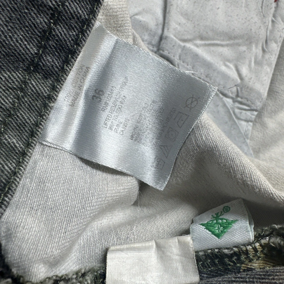 LRG Camo Jean Cargo Shorts Size 36 Vintage - Image 3 of 4