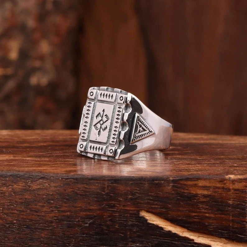 Navajo Style Vintage Men’s Ring 925 Sterling Silver Handmade Old Signet Ring - Image 2 of 4
