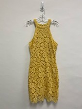 LuLus Size XS Yellow Lace Halter Ladies Dress