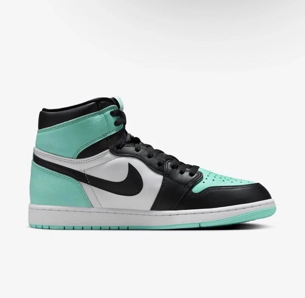 Jordan 1 Retro OG High Green Glow for Sale | Authenticity