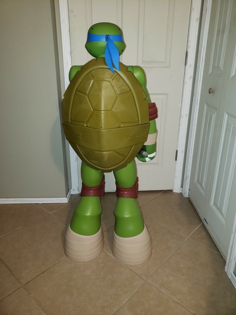 teenage mutant ninja turtles michelangelo colossal 48 inch action figure