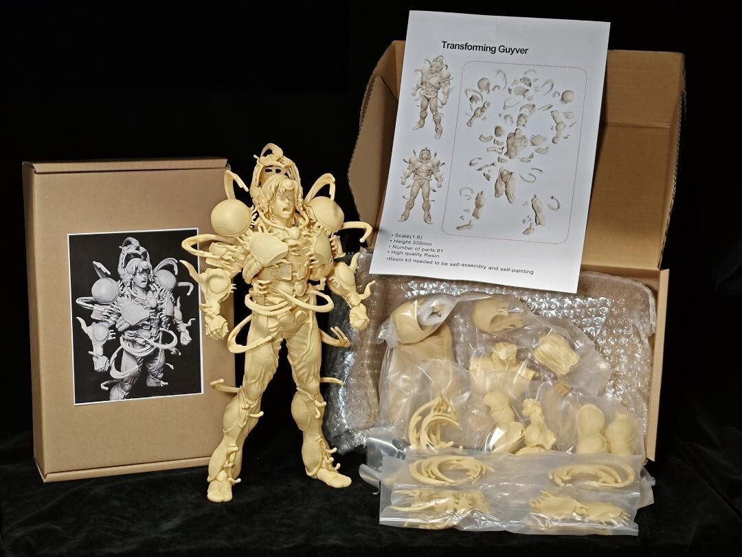 THE BIOBOOSTED ARMOR Guyver Transformation 1/6 Scale Garage Model
