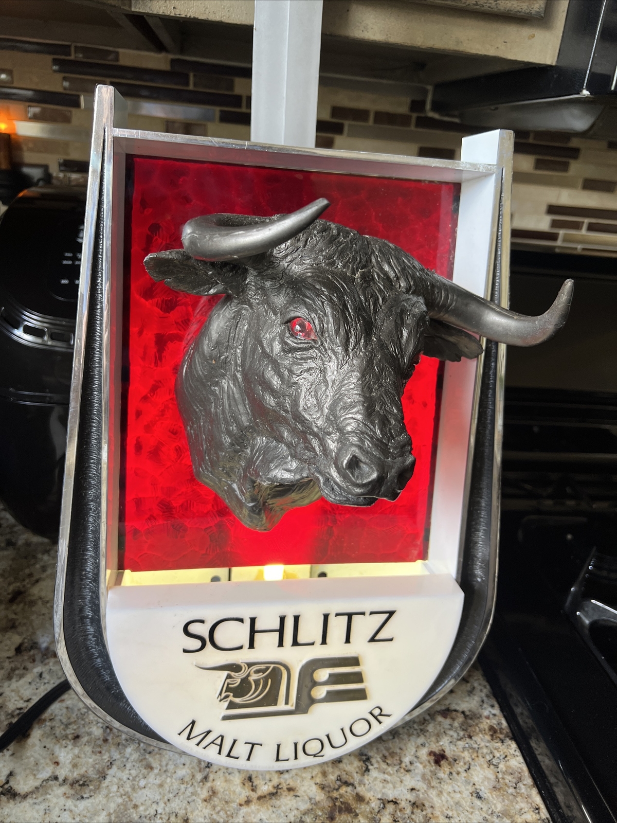 Vintage 1972 Schlitz Malt Liquor 3D Light up Bull Advertising beer Bar Sign eBay