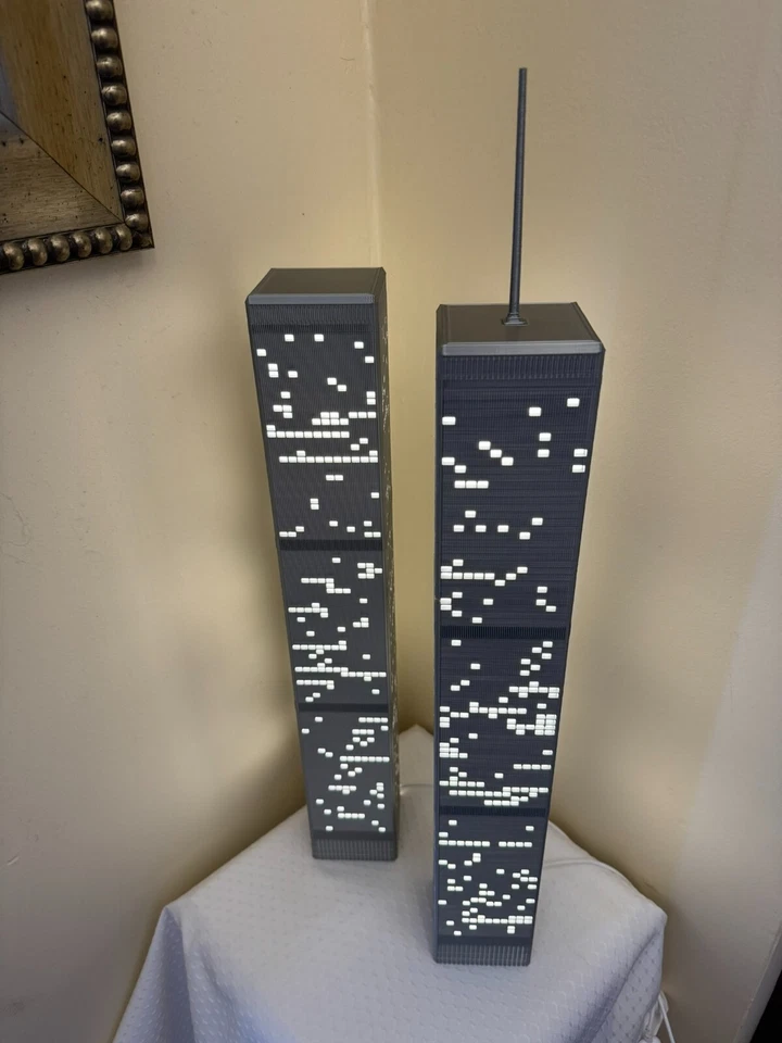 Torres gêmeas modelo iluminado - impresso em 3D - Imagem 2 de 4