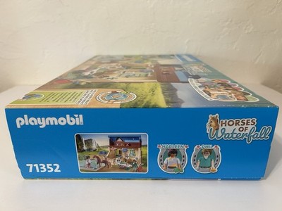 PLAYMOBIL Horses of Waterfall 71352 Veterinary Clinic Horse Set