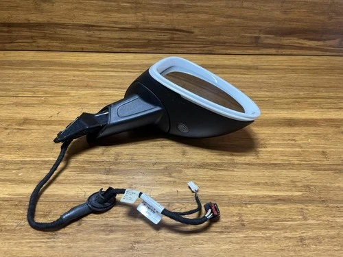 2015-2018 Porsche Macan 95B Front Right Door Mirror Pure White OEM