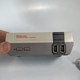 Nintendo Classic Mini Entertainment System NES Video Game Console CLV-001 Tested