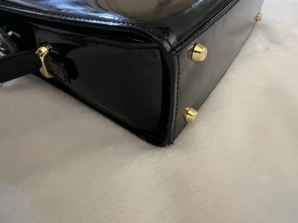 BALLY Black Patent Leather /Gold Hardware/ Crossbody Bag Classic Logo - Image 2 of 4