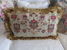Amazing Old World Rug look Aubusson style Needlepoint Pillow Large NWOT
