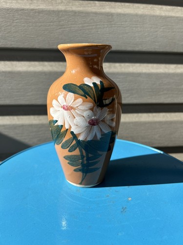 Vintage White Daisies Tan Hand Painted Cottagecore Boho Ceramic Vase 6.5" Japan