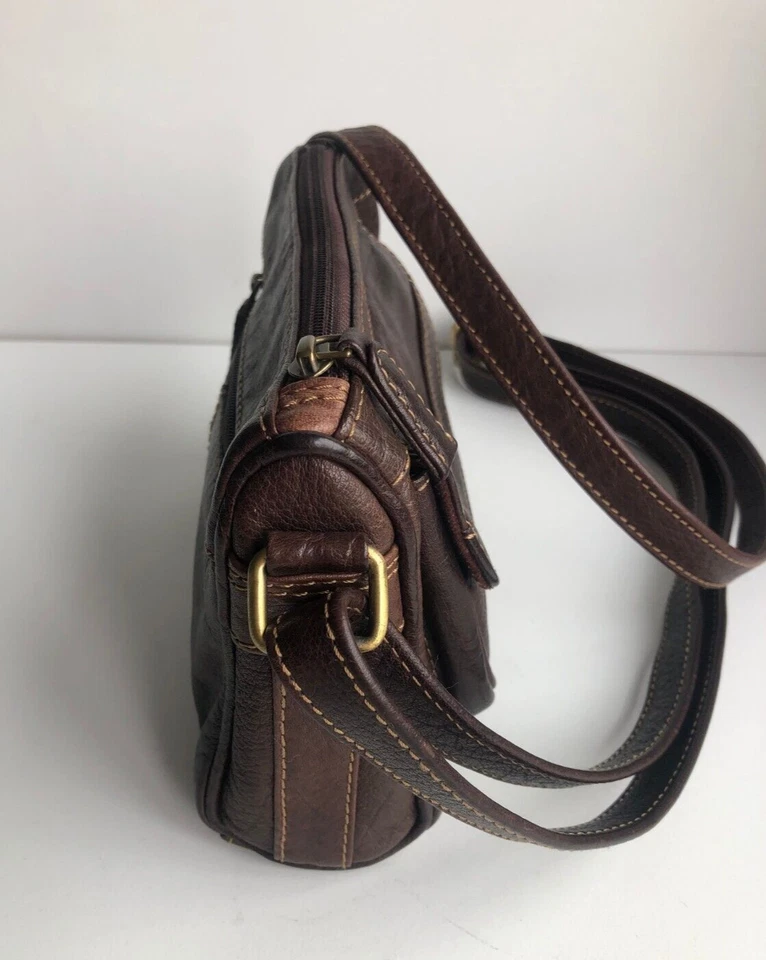 C&A Damen Tasche Umhängetasche Crossbody Braun Leder  - Bild 3 von 4