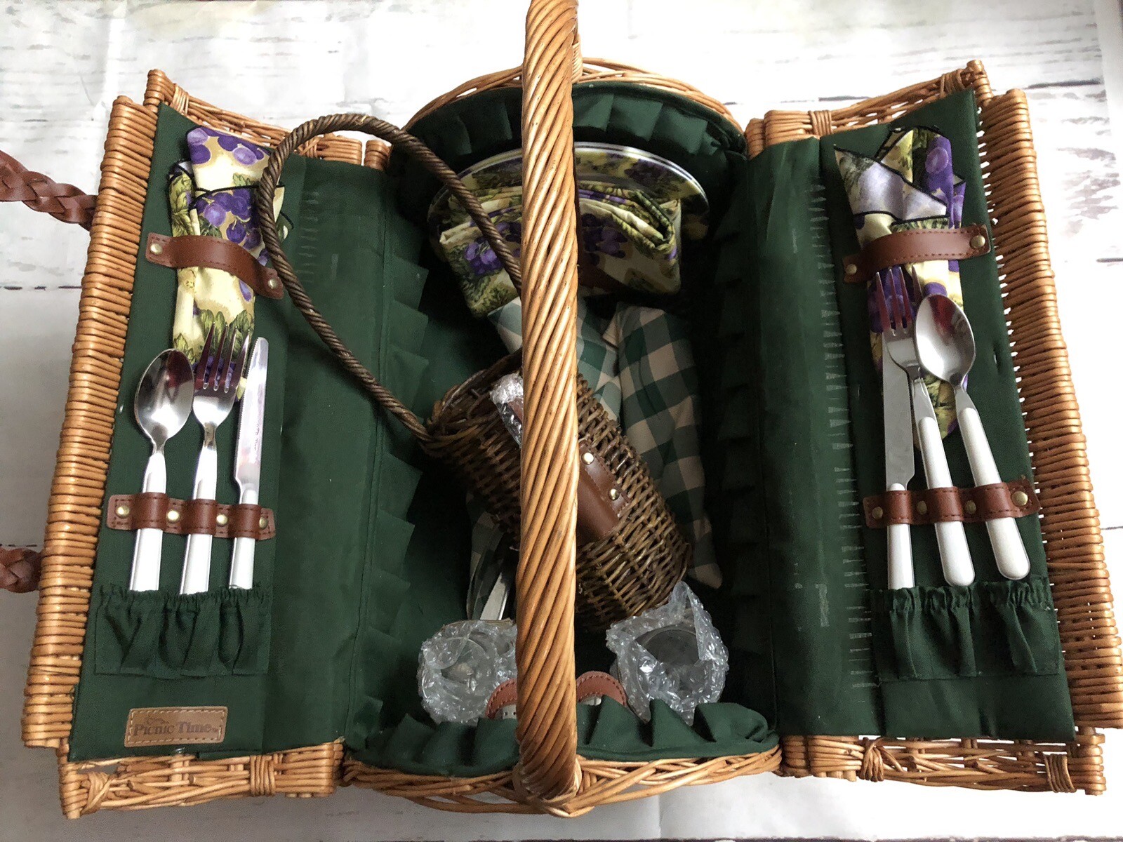 Picnic Time Barrel Picnic Basket For 2 Wine Basket Included eBay