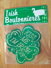 Kiss Me I'm Irish Boutonnieres 3" St Patrick's Day Vintage 2 Pk Beistle 1979 NOS