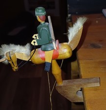 Vintage Erzgebirge Pendelreiter Volkskunst Holzfigur