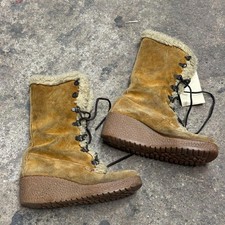 Vintage 70s Aspen Tan Suede Snow Boots Shearling Hiker