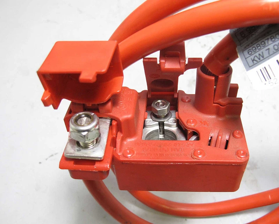 Cable terminal de batería trasero B+ BMW E60 2007-2010 serie 5 con conector OEM Foto 2 de 3