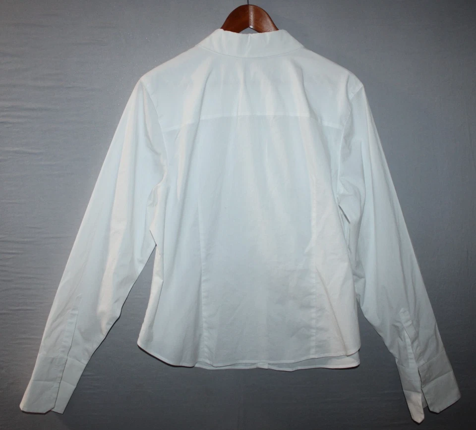 Blusa Bloomingdale’s para mujer blanca con volantes talla 18W mezcla de algodón puño francés Foto 2 de 4