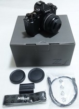 "Near Mint" Nikon Zf Mirrorless Camera body with Lens Z 40mm F2 SE 550 Shots