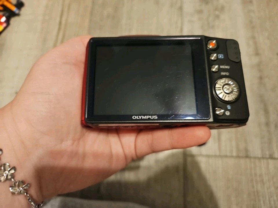 Used OLYMPUS SZ-11 Red digital camera 14MP 20x zoom tested body With Battery - Image 2 of 4