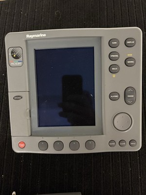 Raymarine Kartenplotter RC530 plus E32035 High Brightness Display